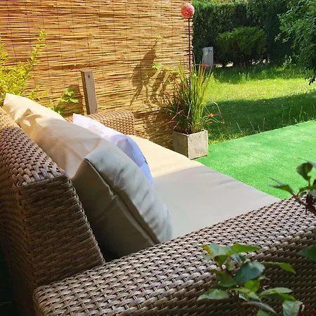 Apartment Berlin | Garden, Terrace, Nature Exterior foto